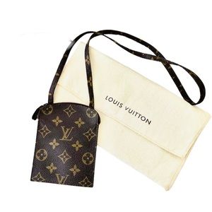 Auth Louis Vuitton hideaway passport/ID zippered slim pouch w/neck strap/Travel